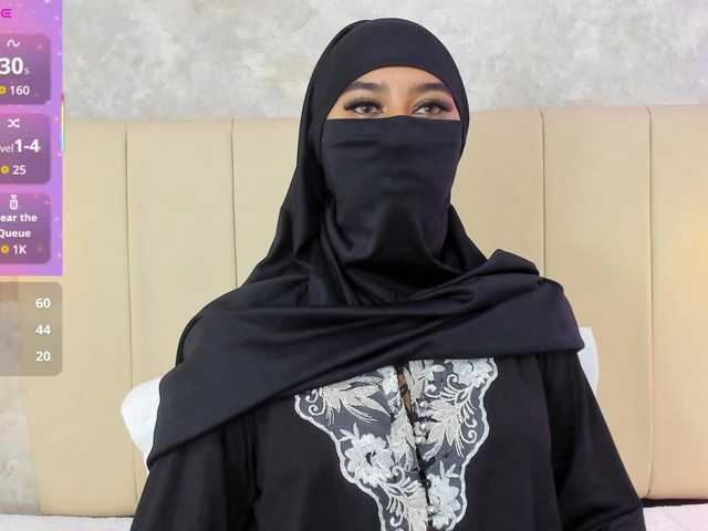 Dakshaa's BongaCams show and profile