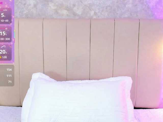 Dakshaa's BongaCams show and profile