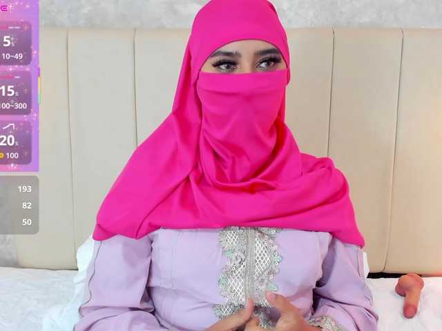 Dakshaa's BongaCams show and profile