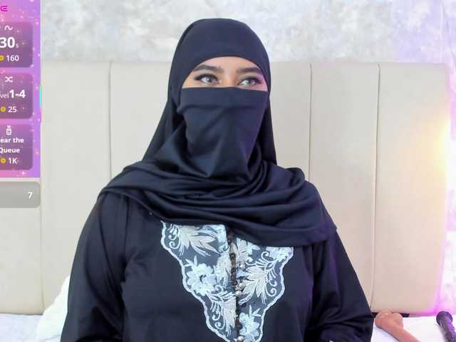 Dakshaa's BongaCams show and profile