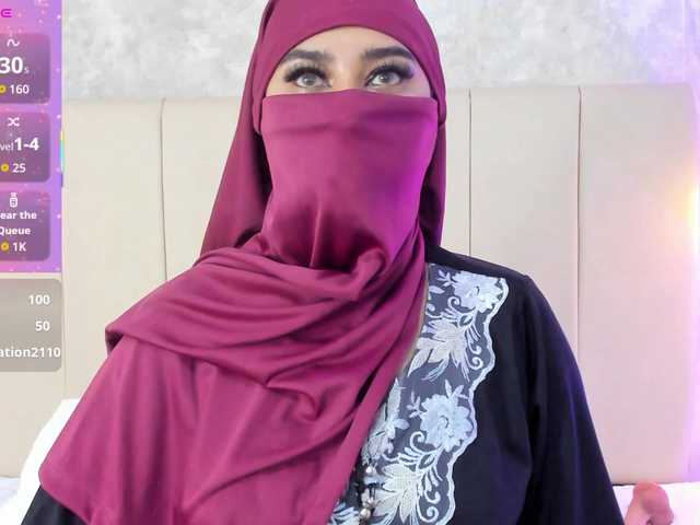 Dakshaa's BongaCams show and profile