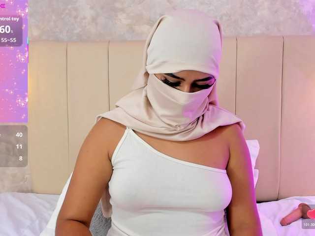 Dakshaa's BongaCams show and profile