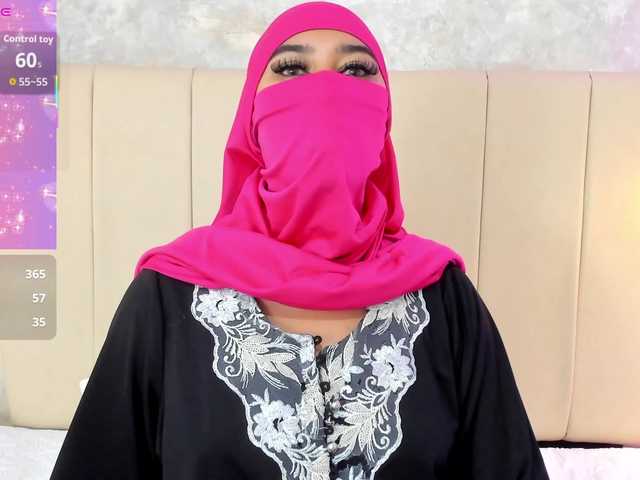 Dakshaa's BongaCams show and profile