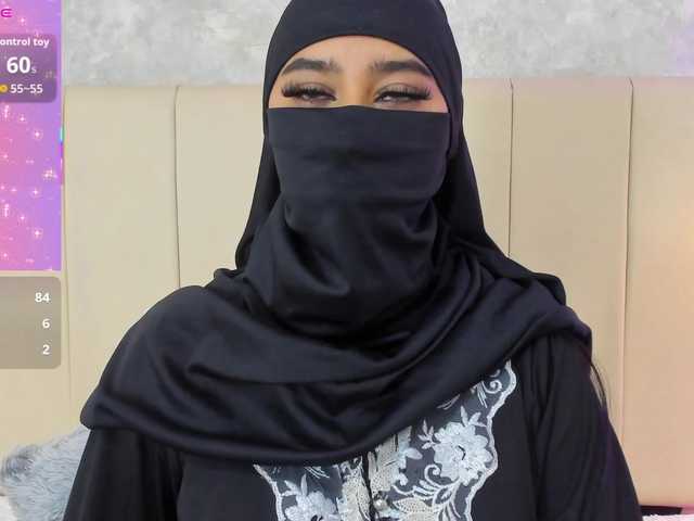 Dakshaa's BongaCams show and profile