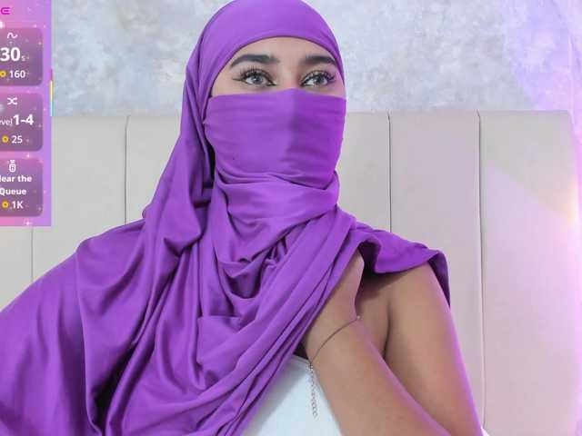 Dakshaa's BongaCams show and profile