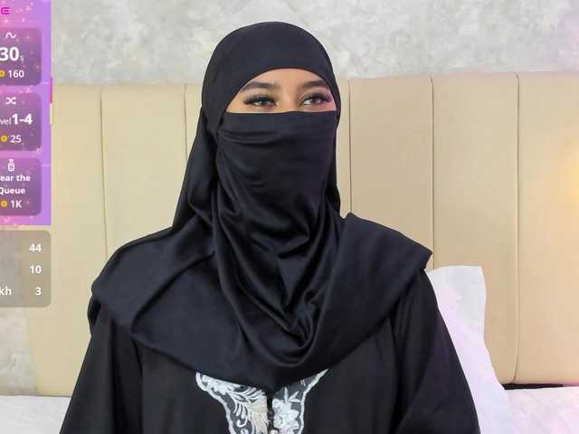 Dakshaa's BongaCams show and profile