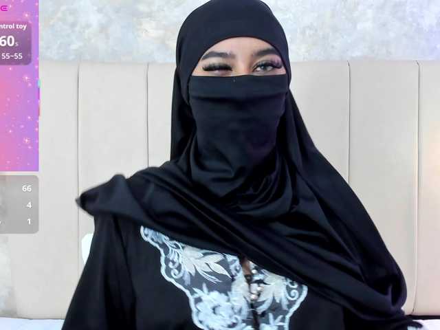 Dakshaa's BongaCams show and profile