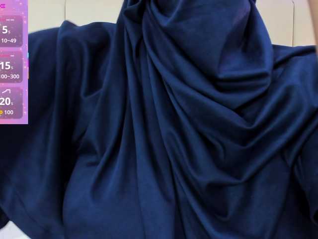 Dakshaa's BongaCams show and profile