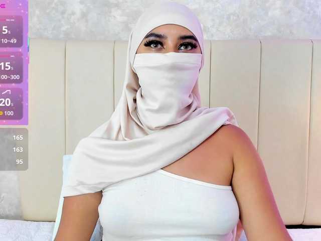 Dakshaa's BongaCams show and profile