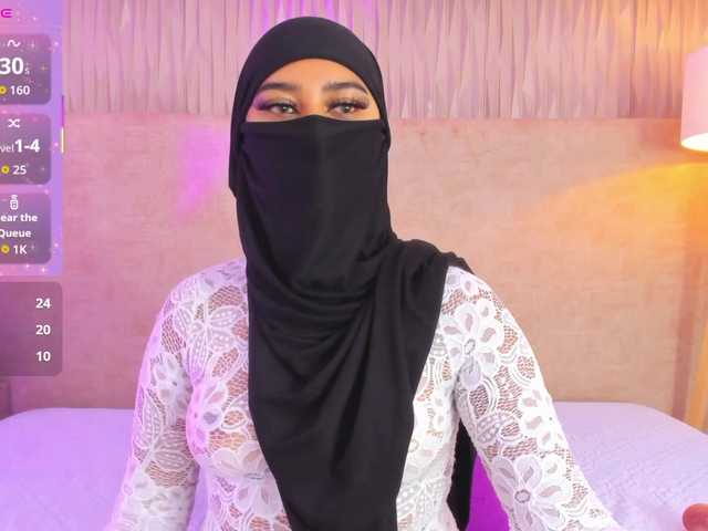 Dakshaa's BongaCams show and profile