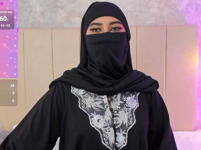 Dakshaa's BongaCams show and profile