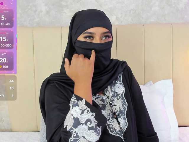 Dakshaa's BongaCams show and profile