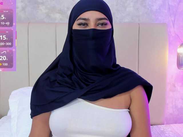 Dakshaa's BongaCams show and profile