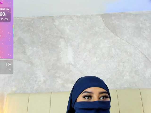 Dakshaa's BongaCams show and profile