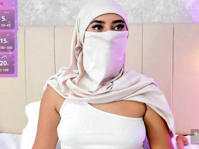 Dakshaa's BongaCams show and profile