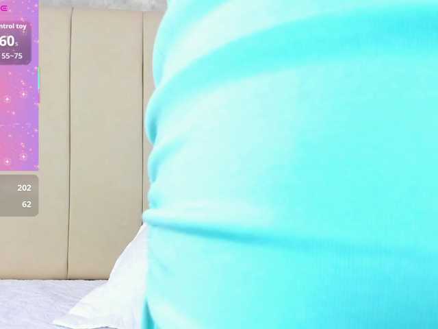 Dakshaa's BongaCams show and profile