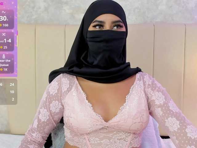 Dakshaa's BongaCams show and profile