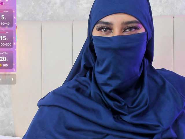 Dakshaa's BongaCams show and profile