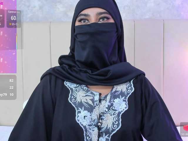 Dakshaa's BongaCams show and profile