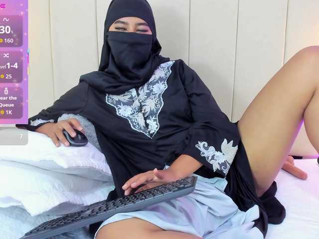 Dakshaa's BongaCams show and profile