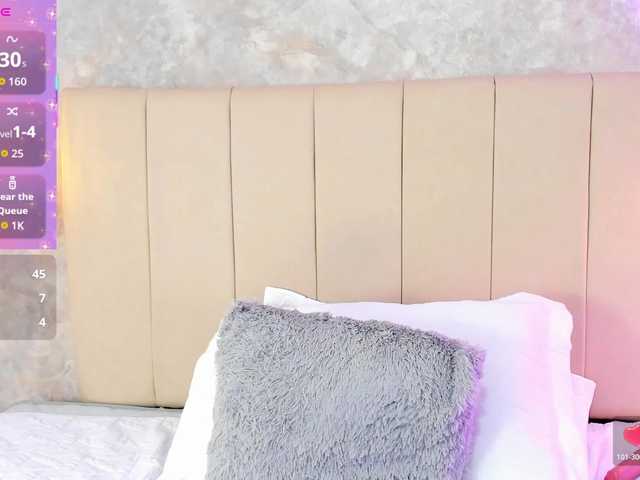 Dakshaa's BongaCams show and profile