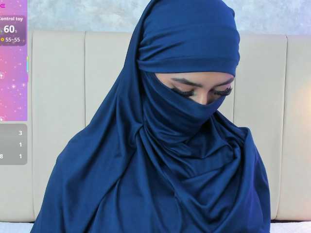 Dakshaa's BongaCams show and profile