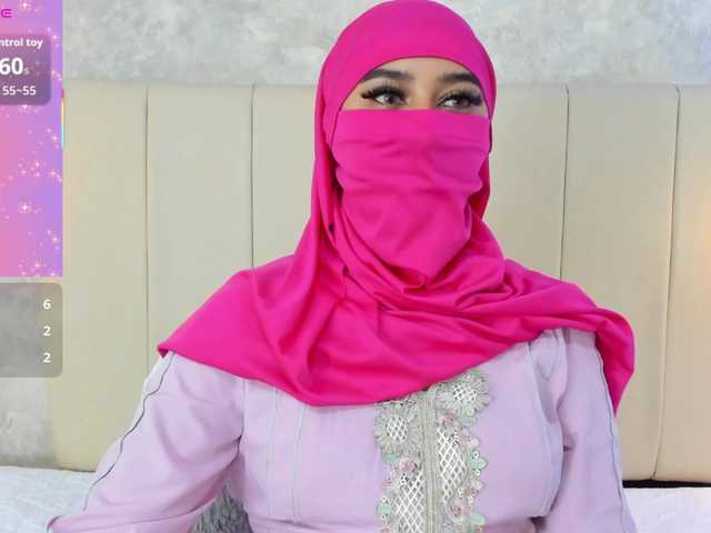 Dakshaa's BongaCams show and profile