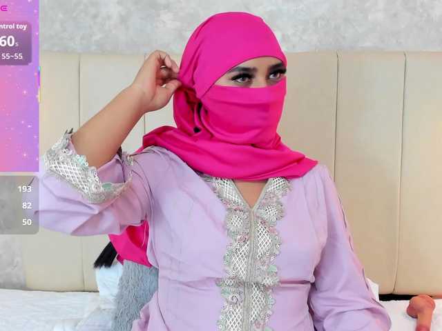 Dakshaa's BongaCams show and profile