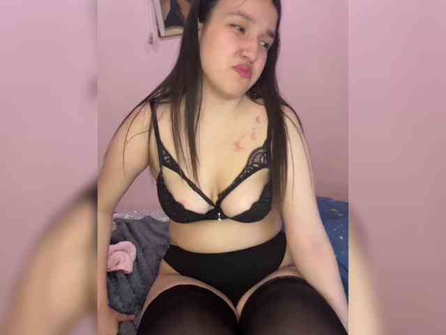 Lolla3202 Live Webcam on BongaCams