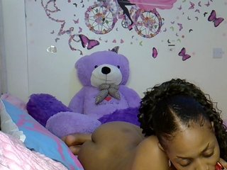 PetiteCaramel Porn Show