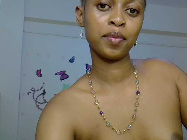 PetiteCaramel's BongaCams show and profile