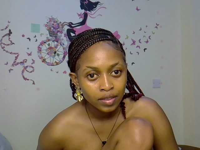 PetiteCaramel's BongaCams show and profile