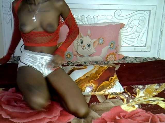 PetiteBunnny's BongaCams show and profile