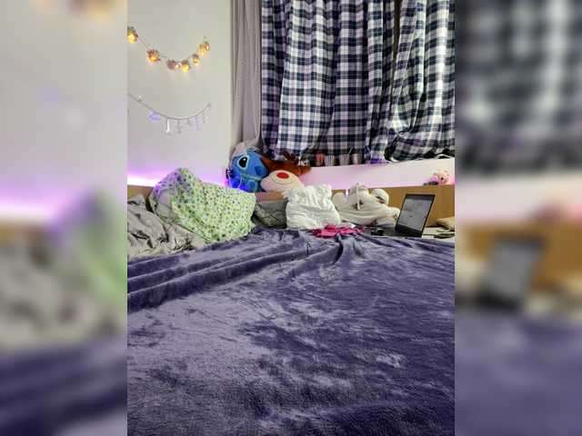 Gorgeous AlissaLexx wants you to fuck their body now AlissaLexx from BongaCams