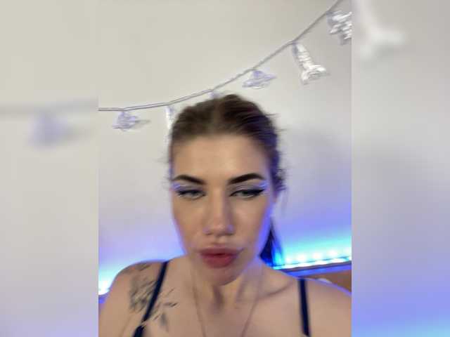  AlissaLexx chat room