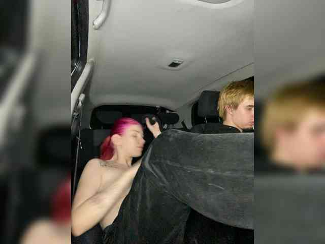 NIMFOMANKA_BARBIE webcam