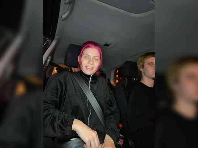 NIMFOMANKA_BARBIE webcam