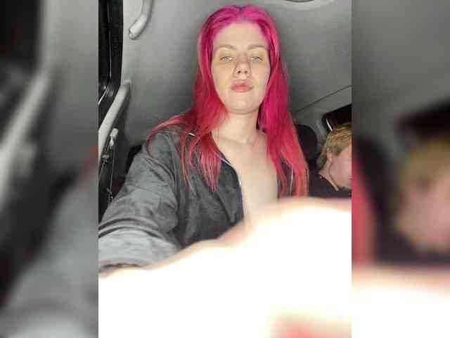 NIMFOMANKA_BARBIE webcam