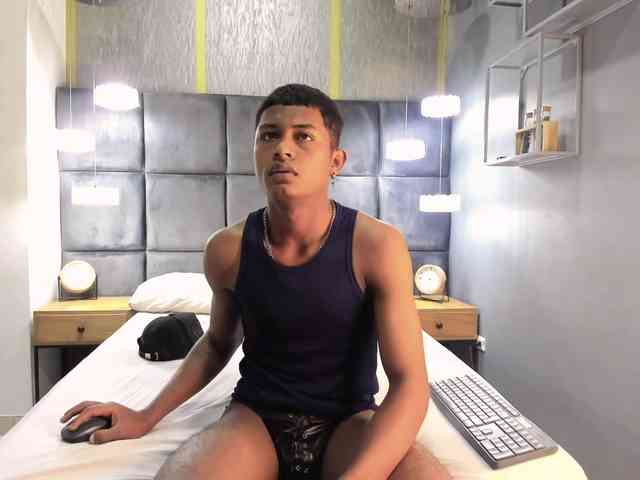 MorenitoDigno Live Webcam on BongaCams