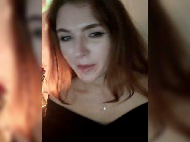 Cantii's BongaCams show and profile