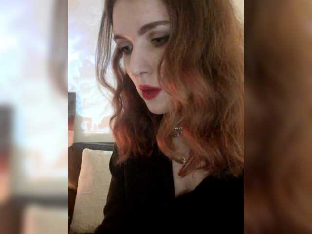 Cantii's BongaCams show and profile