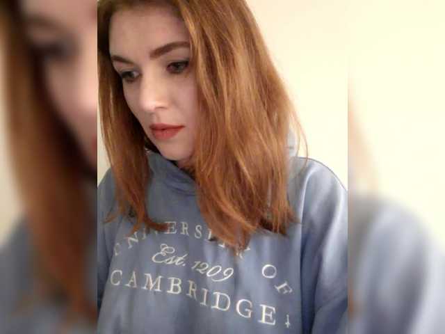 Cantii's BongaCams show and profile