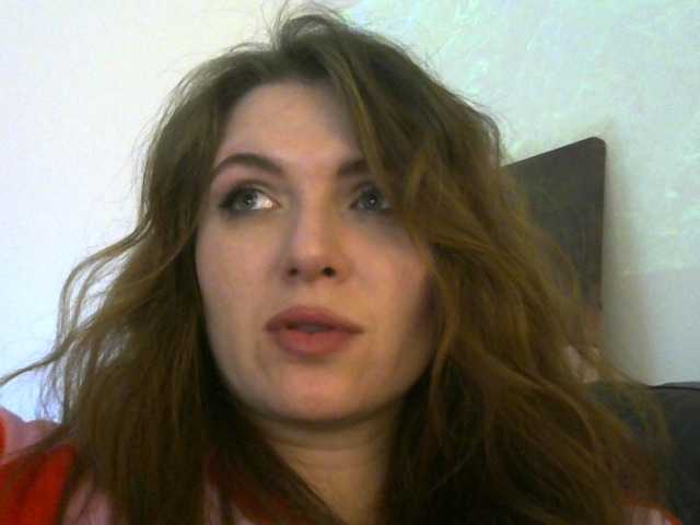 Cantii's BongaCams show and profile