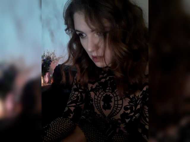 Cantii's BongaCams show and profile