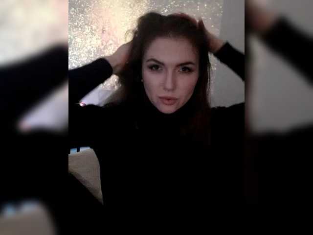 Cantii's BongaCams show and profile