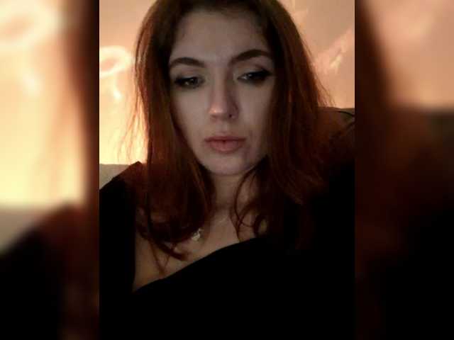 Cantii's BongaCams show and profile