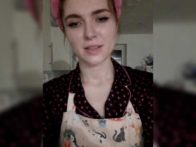 Cantii's BongaCams show and profile