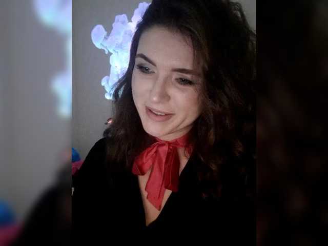 Cantii's BongaCams show and profile
