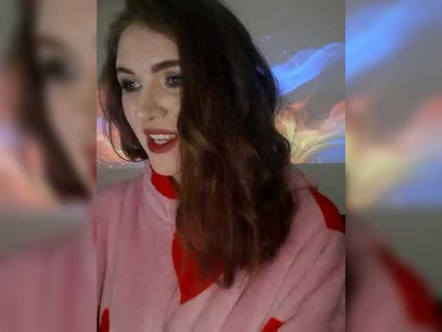 Cantii's BongaCams show and profile