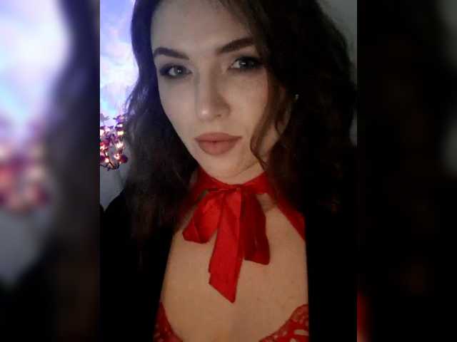 Cantii's BongaCams show and profile